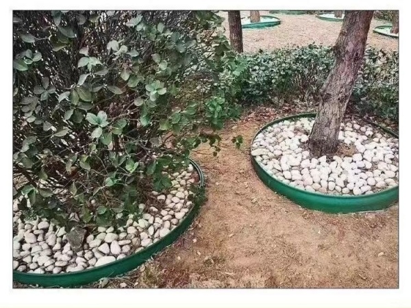 草石隔离带安装指南：守护园林边界的实用方案